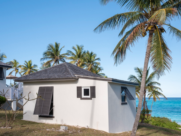 Luxurious Beachfront Four Bedroom Rental in Eleuthera